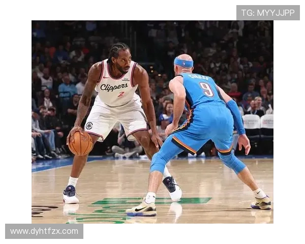 鹈鹕三分手感冰凉仅命中五球半场苦战火箭仅落后一分